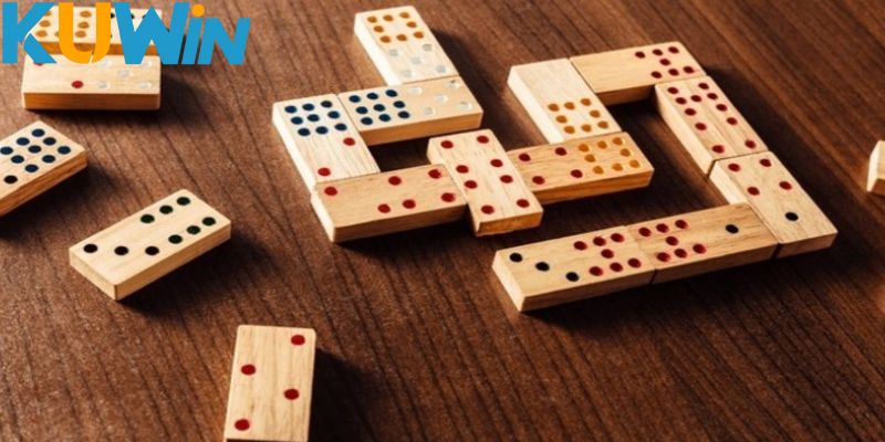 Đôi điều về Domino